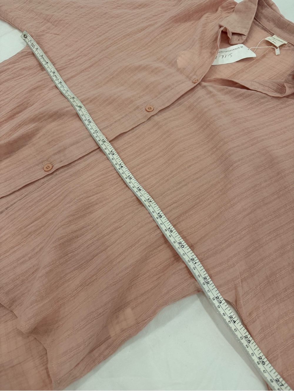 Women's Relaxed Button-Down Shirt in Dusty Pink - Picture 5 of 9